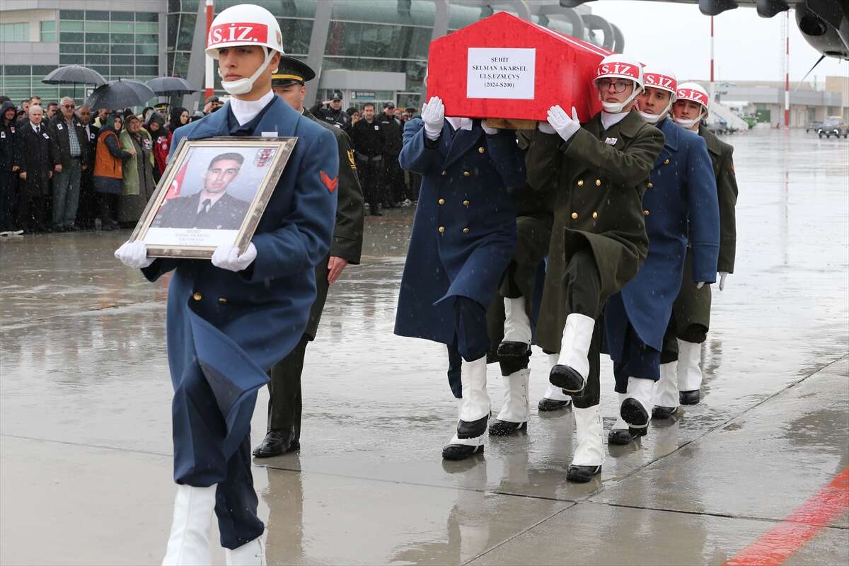 Şehit annesinin feryadı Konya’yı gözyaşına boğdu 4